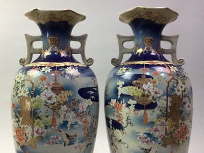 Lot 581 - PAIR OF JAPANESE VASES, MEIJI PERIOD