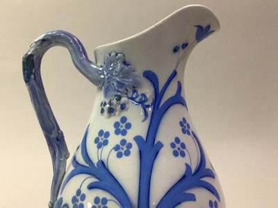 Lot 583 - COLLECTION OF CERAMICS