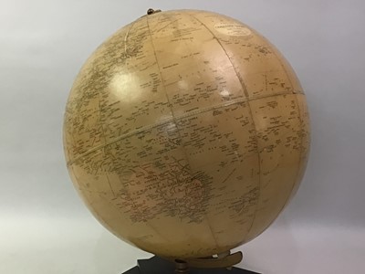 Lot 606 - ILLUMINATING TABLE GLOBE