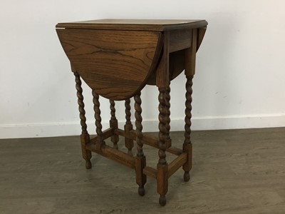 Lot 608 - OAK DROP LEAF TEA TABLE