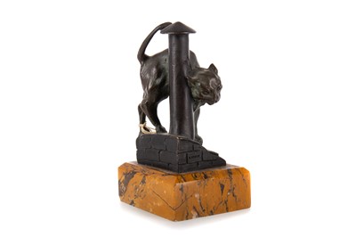 Lot 687 - BRONZE FIGURE OF A CAT