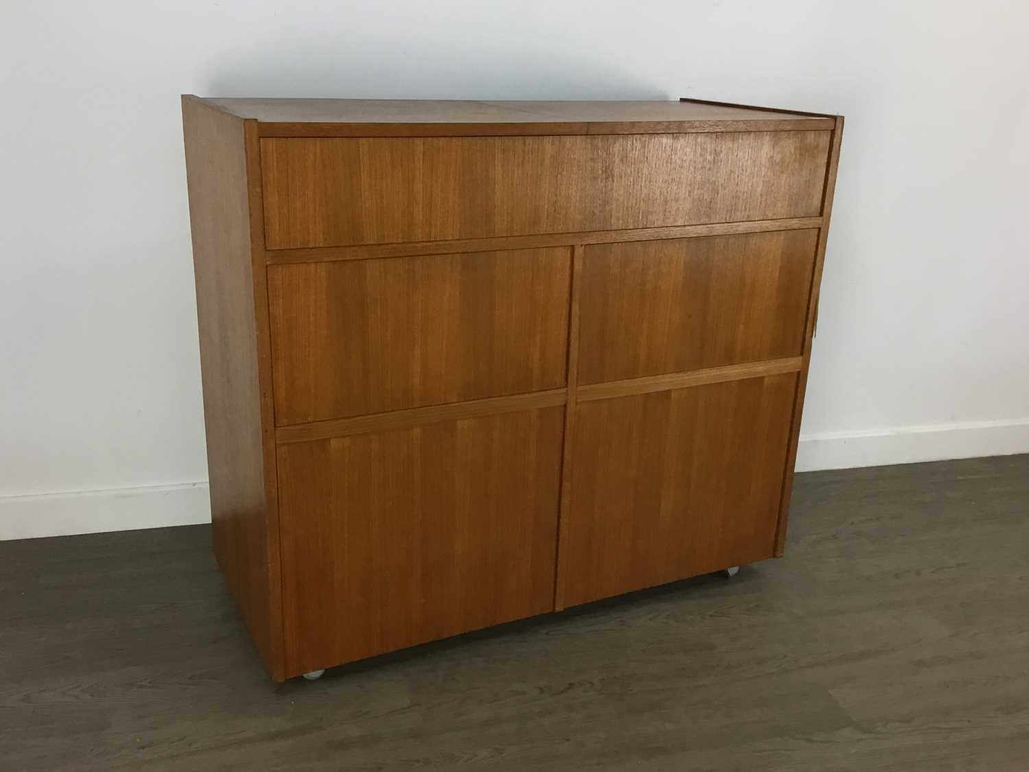 Teak stereo deals cabinet