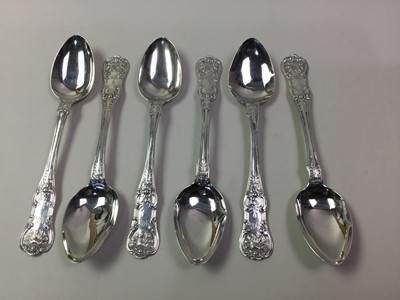 Lot 710 - SET OF SIX SILVER TEA SPOONS