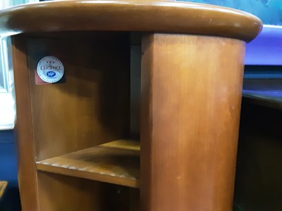 Lot 770 - ROTATING CABINET