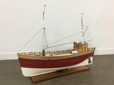 Lot 4 - SCRATCHBUILT MODEL BOAT