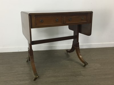 Lot 289 - MAHOGANY REPRODUCTION SOFA TABLE