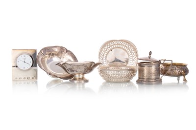 Lot 101 - COLLECTION OF SILVER ITEMS