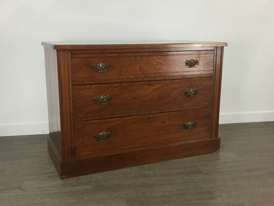 Lot 122 - OAK CHEST OF DRAWERS