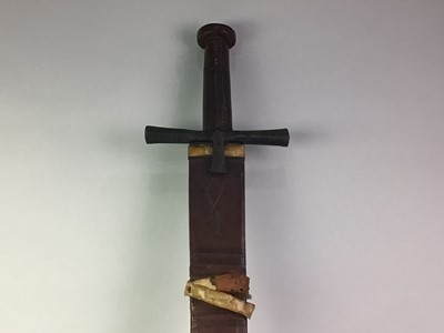 Lot 134 - NORTH AFRICAN NATIVE SWORD