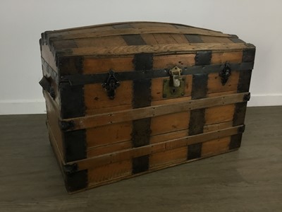 Lot 263 - DOME TOP TRUNK