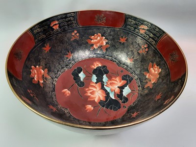 Lot 208 - LARGE JAPANESE SATSUMA BOWL