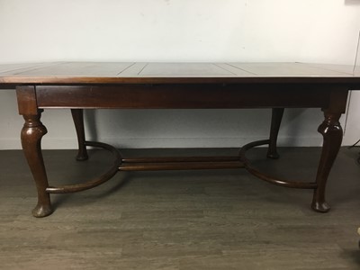 Lot 164 - OAK EXTENDING DINING TABLE AND EIGHT CHAIRS