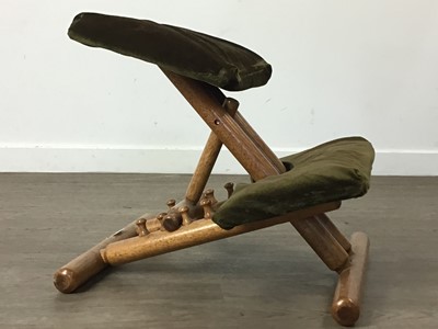 Lot 187 - KNEELING CHAIR