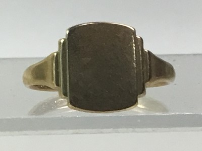 Lot 415 - TWO SIGNET RINGS