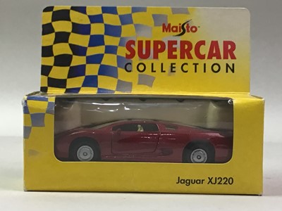 Lot 422 - GROUP OF DIE-CAST MODEL VEHICLES