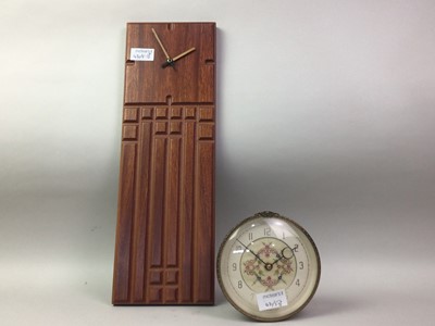 Lot 431 - WALNUT MANTEL CLOCK