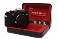 Lot 18 - 1982 LEICA R4 BODY black finish, serial number...