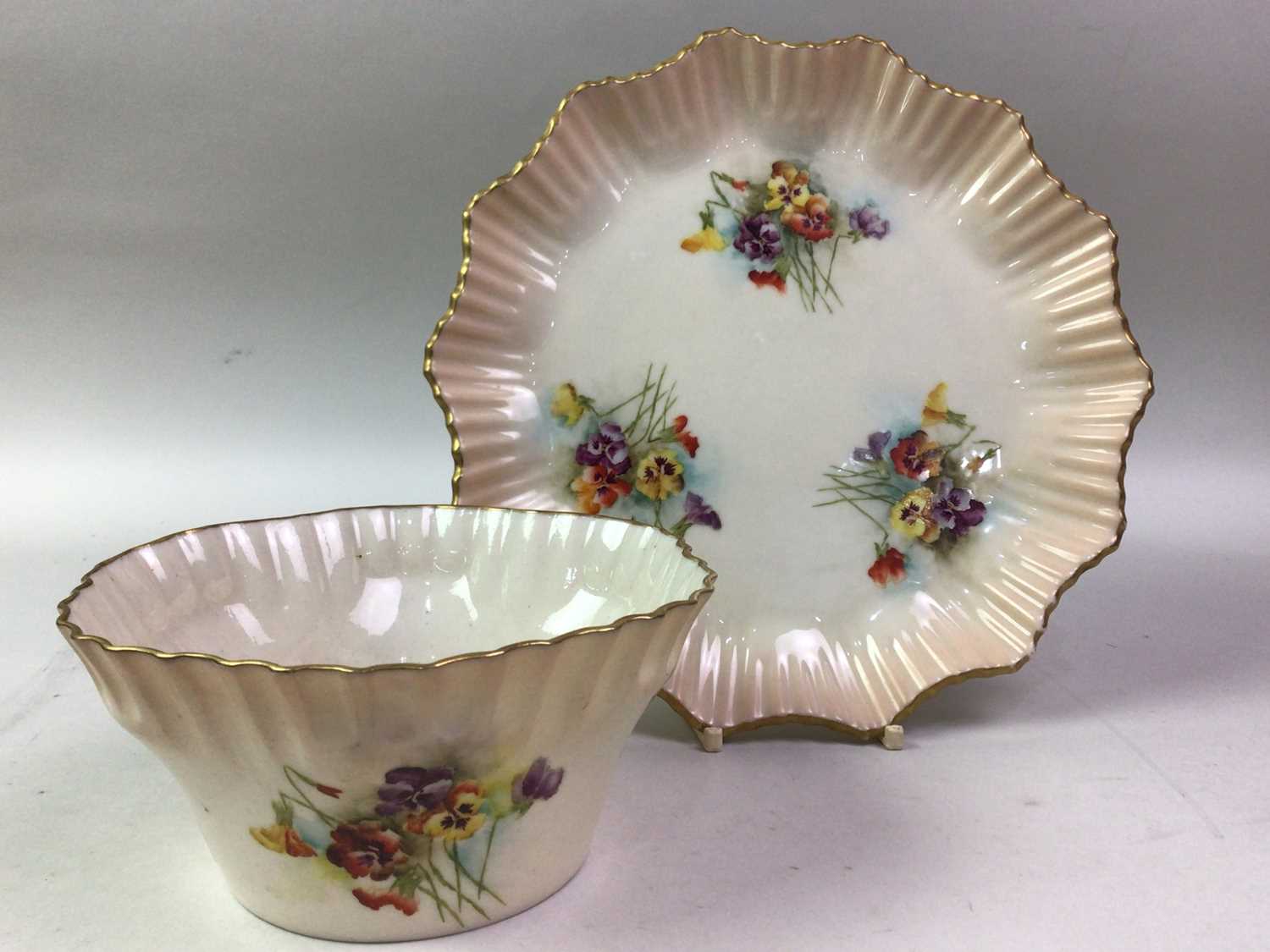 Lot 543 - NAUTILUS PORCELAIN PART TEA SERVICE