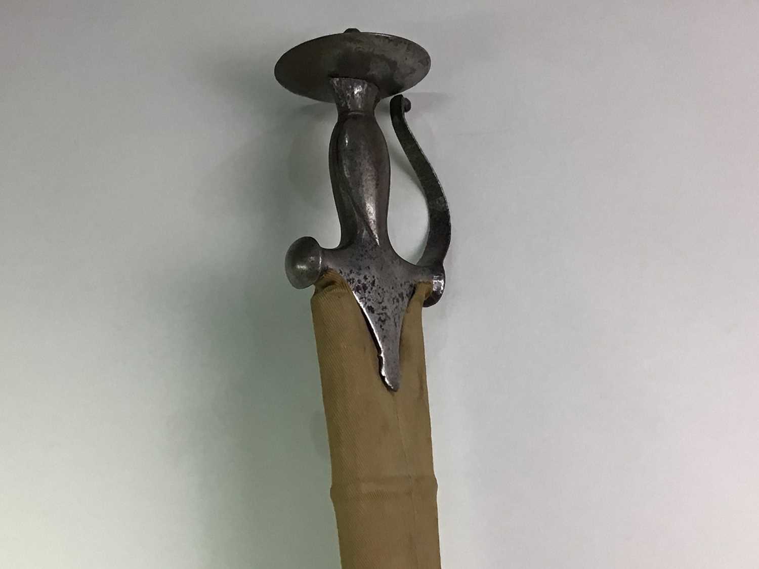 Lot 110 - INDIAN TULWAR SWORD