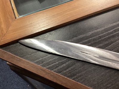 Lot 110 - INDIAN TULWAR SWORD