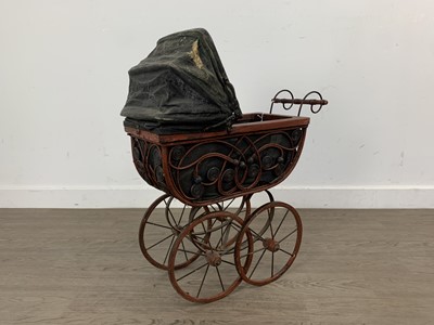 Lot 576 - MINIATURE WARDOBE