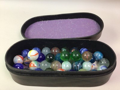 Lot 583 - COLLECTION OF MARBLES