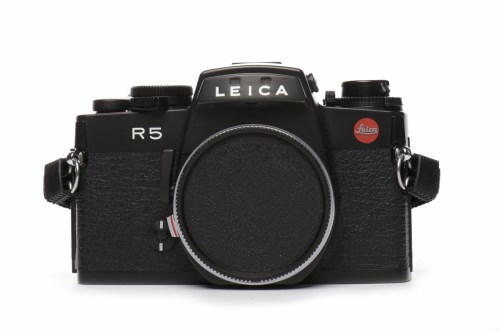 Lot 51 - 1988 LEICA R5 BODY black finish, serial number...