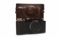 Lot 53 - 1932 LEICA II BODY black finish, serial number...