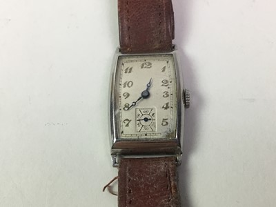 Lot 691 - ART DECO MANUAL WIND WRIST WATCH