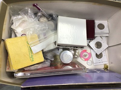 Lot 27 - COLLECTION OF COINS