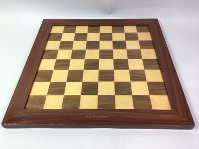 Lot 31 - JAQUES OF LONDON, CHESS BOARD