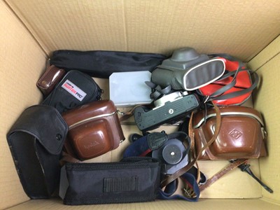 Lot 60 - COLLECTION OF PHOTOGRAPHIC EQUIPMENT