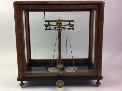 Lot 190 - SET OF MICROID BALANCE SCALES