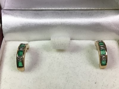 Lot 192 - PAIR OF EMERALD AND DIAMOND HALF HOOP EARRINGS