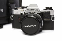 Lot 103 - OLYMPUS OM 10 chrome finish, serial number...