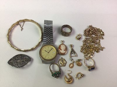 Lot 204 - COLLECTION OF GOLD AND YELLOW METAL JEWELLERY