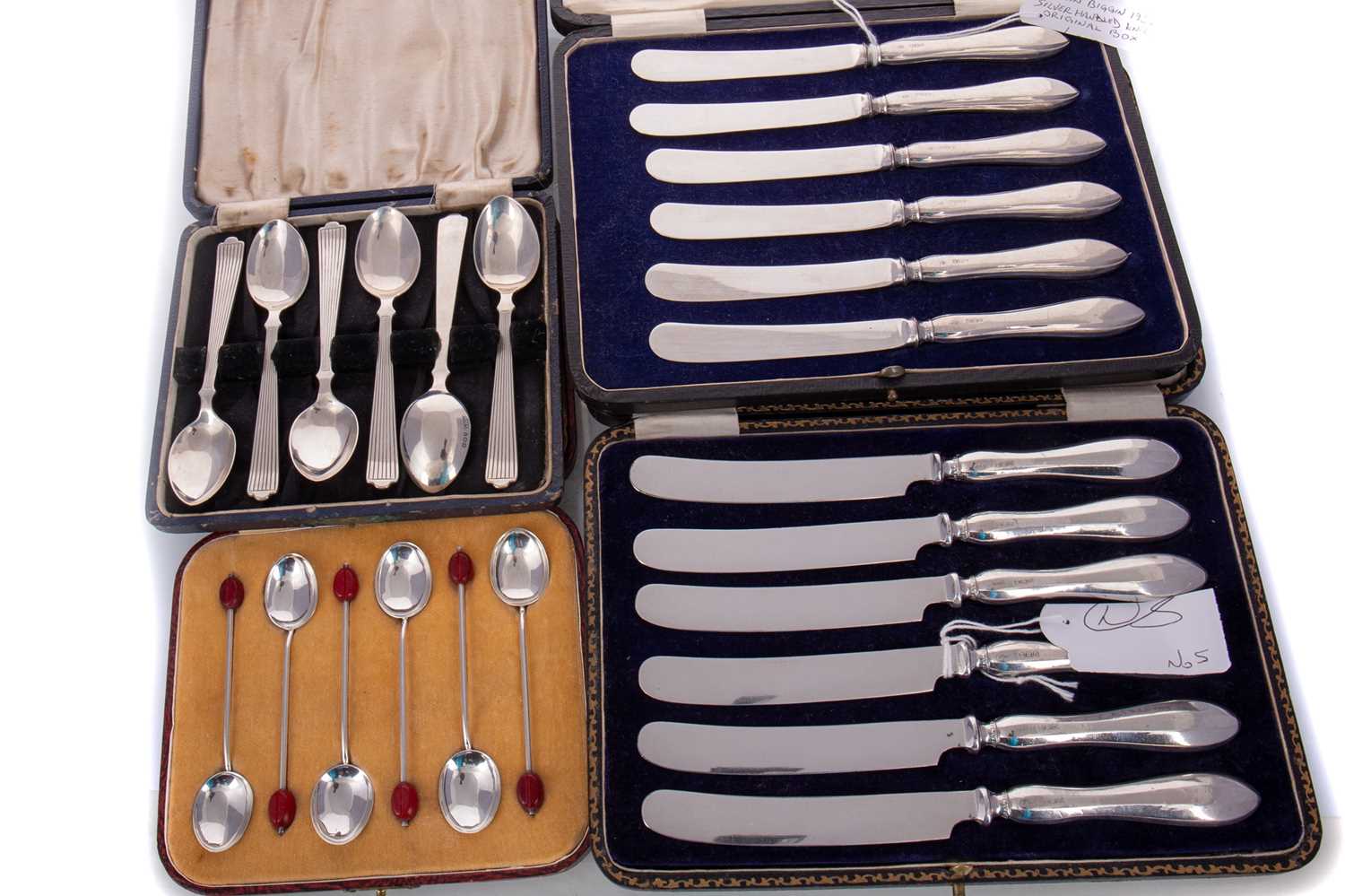 Lot 139 - CASED SET OF SIX SILVER COFFEE SPOONS