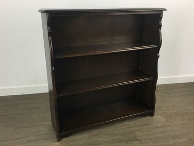 Lot 463 - OAK OPEN BOOKCASE