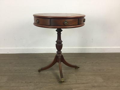 Lot 480 - REPRODUCTION MAHOGANY DRUM TABLE