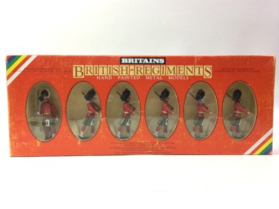 Lot 264 - BRITAINS, SEVENTEEN SETS OF SOLDIERS