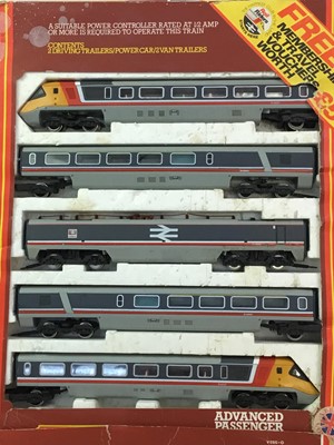 Lot 614 - HORNBY ADVANCED PASSENGER TRAIN PACK