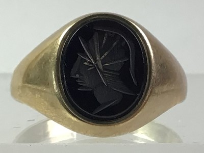 Lot 448 - GROUP OF RINGS