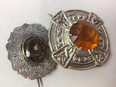 Lot 548 - COLLECTION OF JEWELLERY