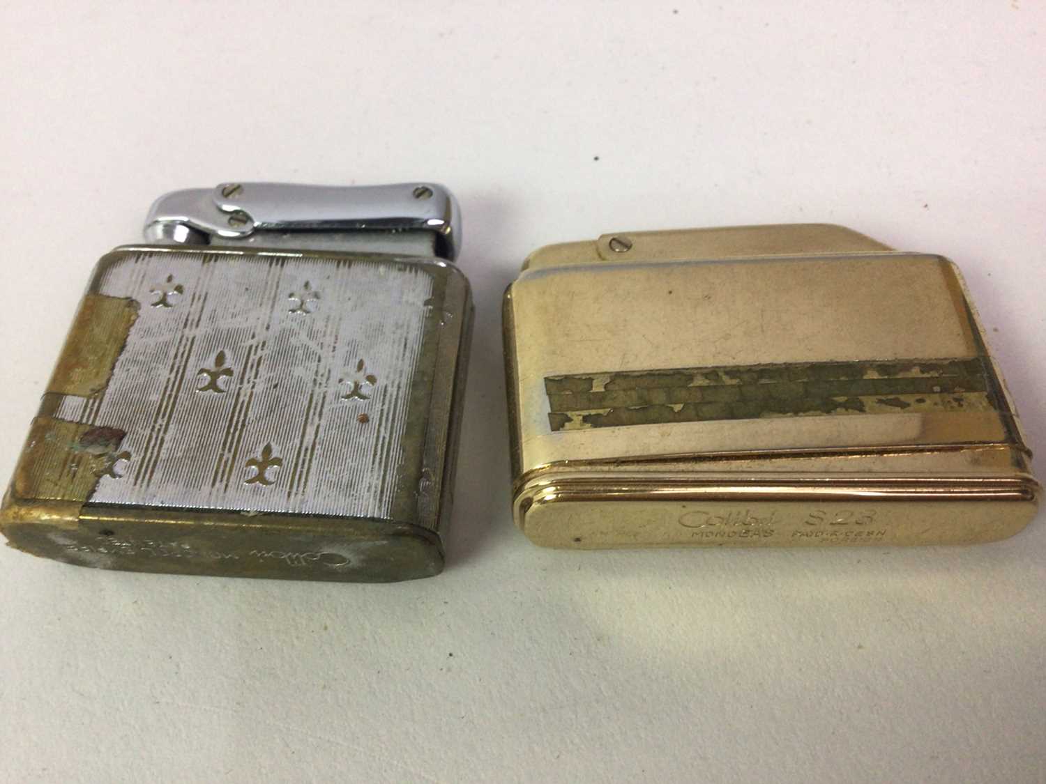 Lot 555 - COLLECTION OF VINTAGE CIGARETTE LIGHTERS,