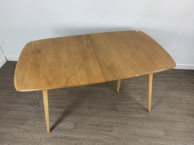 Lot 366 - ERCOL, WINDSOR MODEL 444 GRAND PLANK ELM AND BEECH EXTENDING DINING TABLE