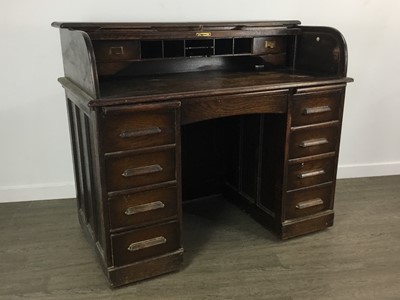 Lot 513 - TAMBOUR OAK PEDESTAL DESK