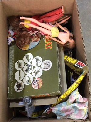 Lot 41 - GROUP OF MILITARY TOY VEHICLES