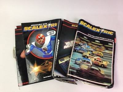 Lot 42 - SCALEXTRIC 300 RACING SET