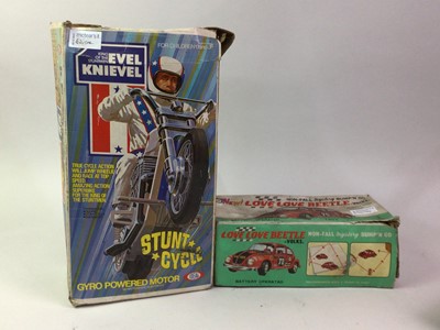 Lot 42 - SCALEXTRIC 300 RACING SET