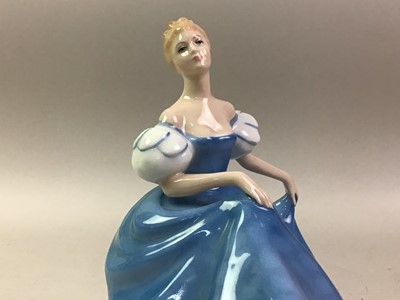 Lot 216 - GROUP OF ROYAL DOULTON FIGURES